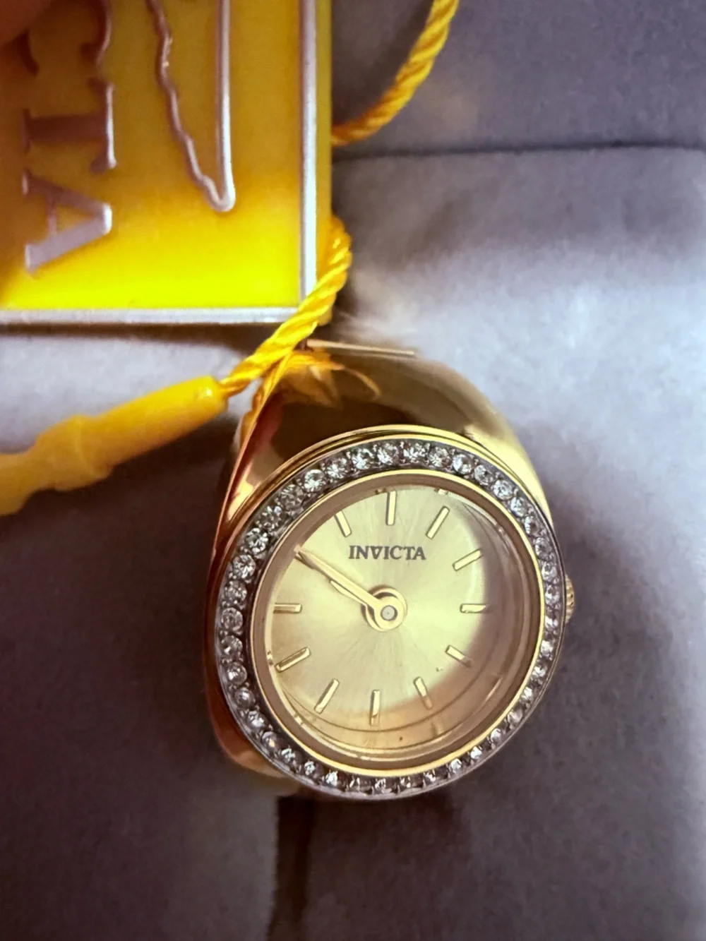 Invicta Gold Crystal Bezel RING Watch - Picture 2 of 5